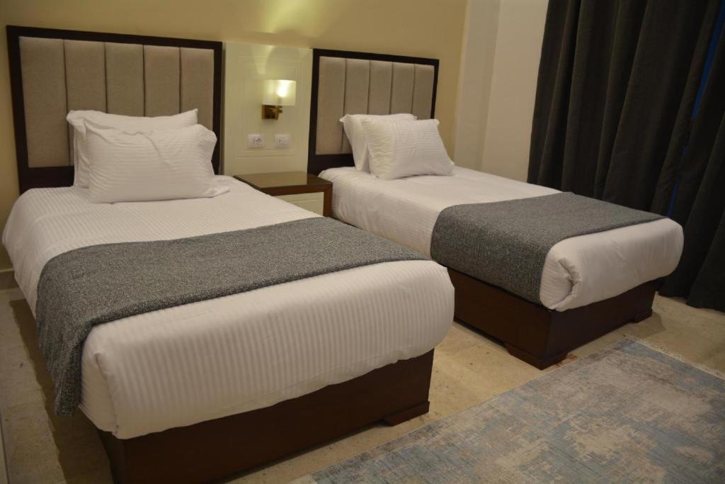 Golden Jewel Ismailia Resort Buitenkant foto
